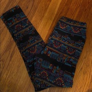 LulaRoe Aztec leggings